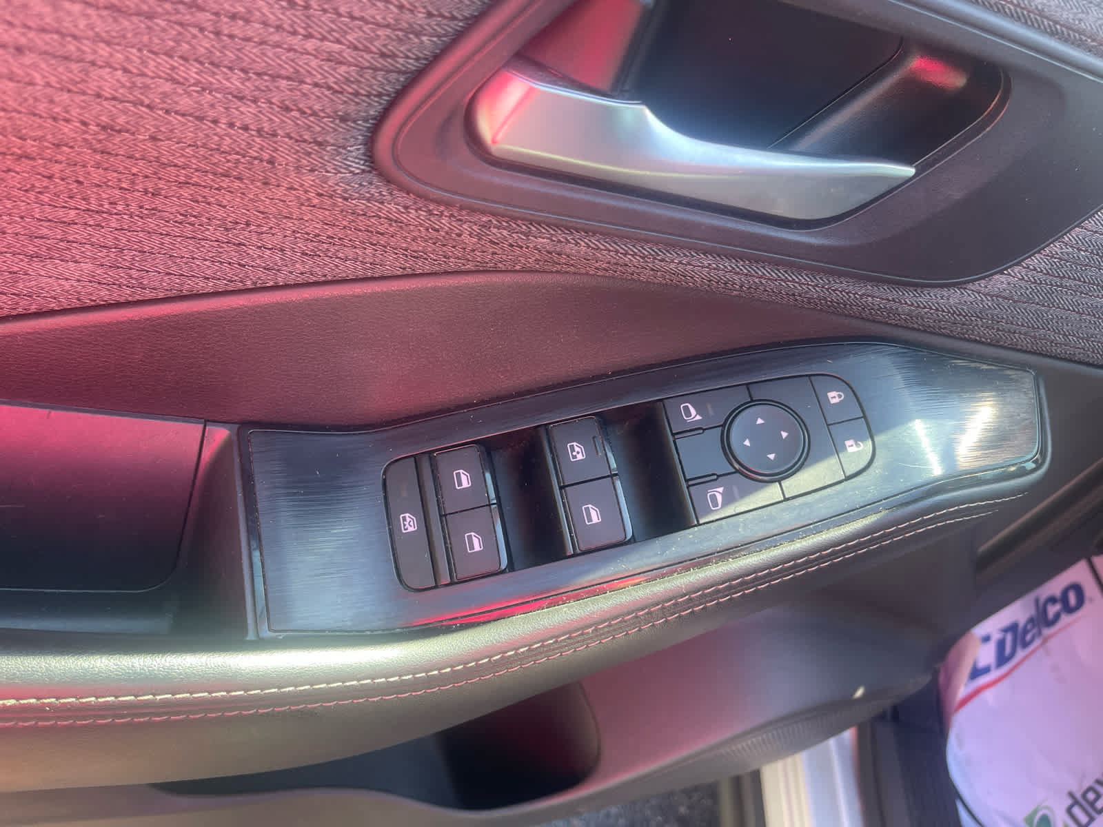 Used 2023 Nissan Rogue SV FWD image 18