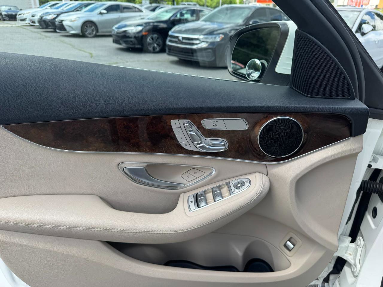 Used 2017 Mercedes-Benz C 300 Sedan image 9