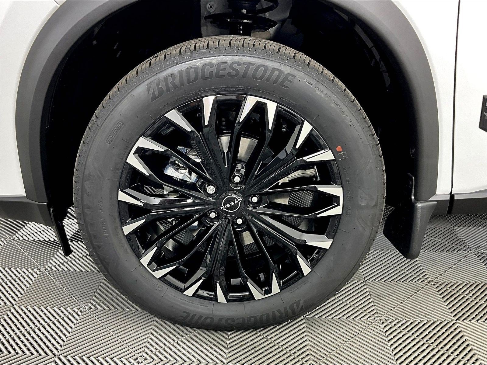 New 2026 Nissan Rogue Dark Armor AWD/4WD image 23
