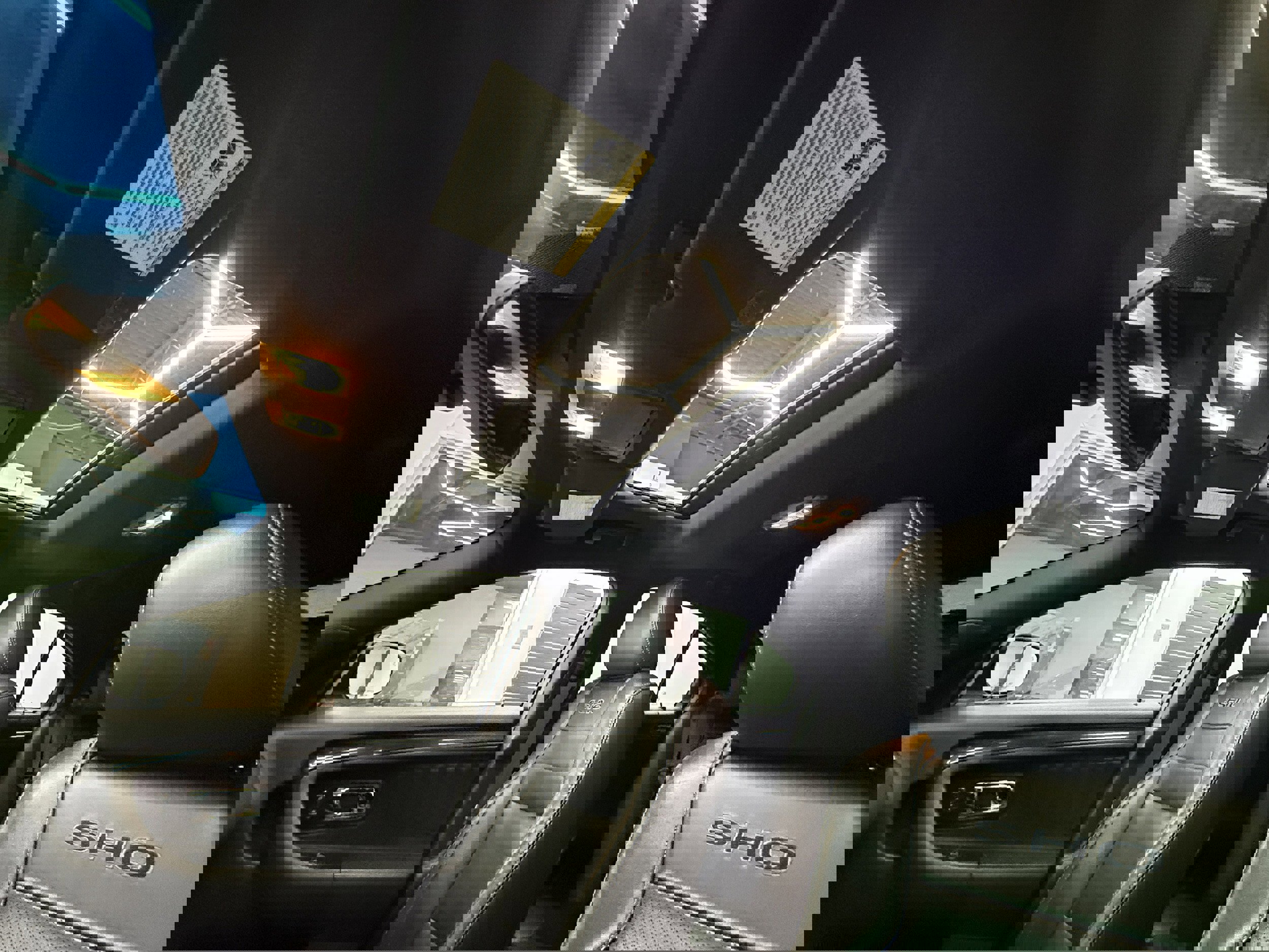 Used 2018 Ford Taurus SHO w/ Driver Assist Package image 12