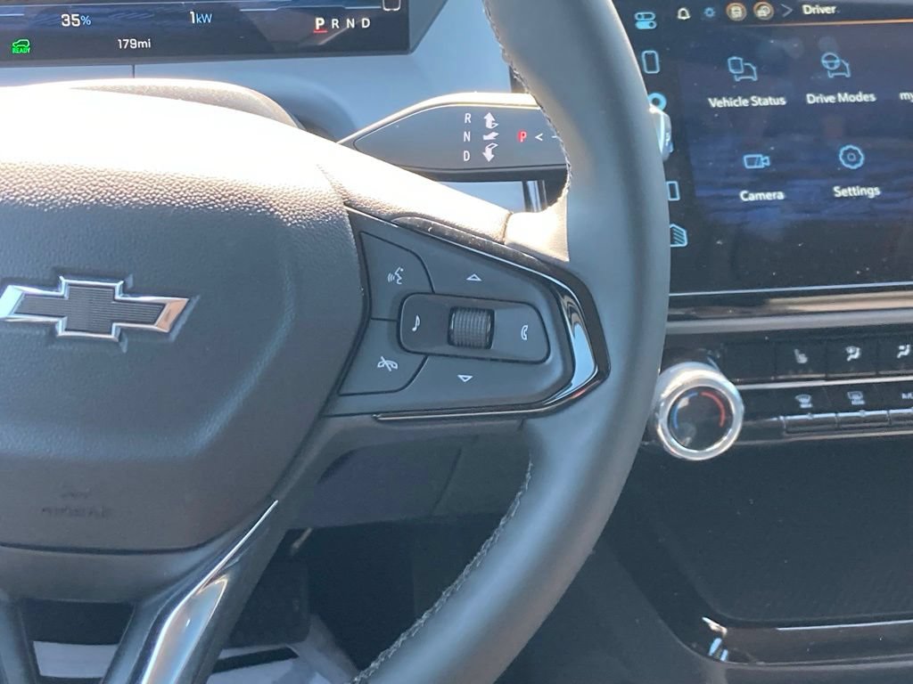 Used 2027 Chevrolet Bolt LT w/ Comfort Package FWD image 7