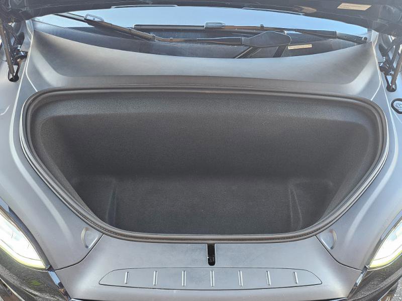 Used 2022 Tesla Model X image 31