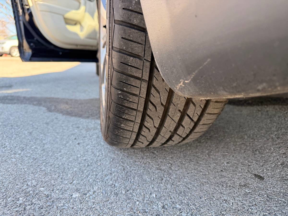 Used 2009 Lincoln MKS AWD image 13