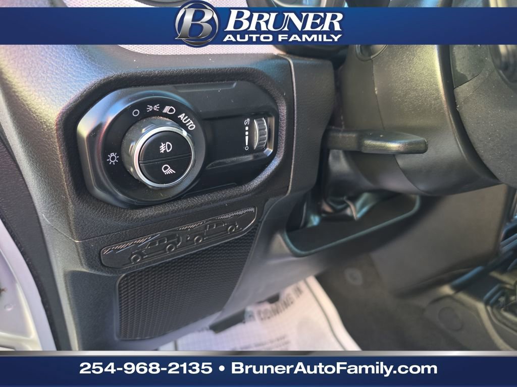 Used 2024 Jeep Gladiator Sport image 11