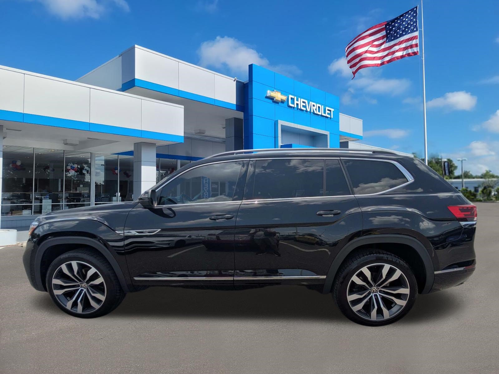 Used 2022 Volkswagen Atlas SEL Premium AWD/4WD image 6