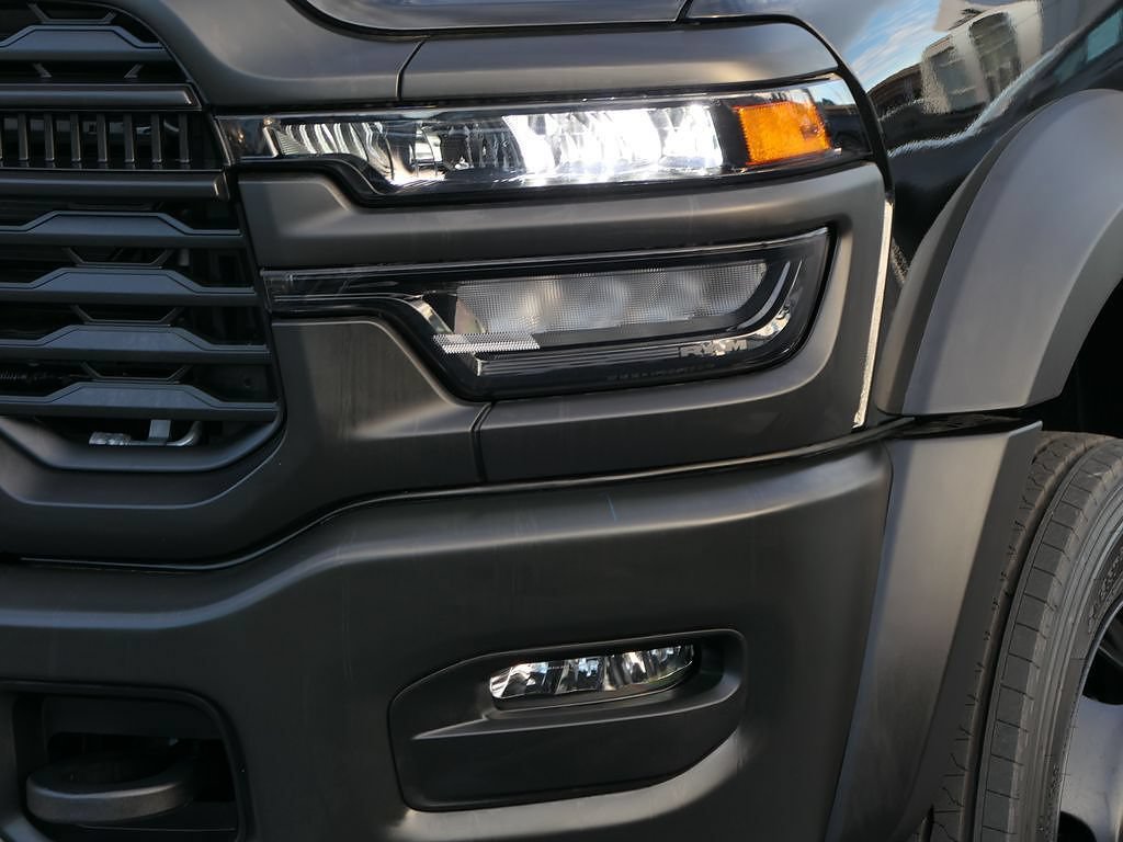 New 2026 RAM 5500 Tradesman AWD/4WD image 8