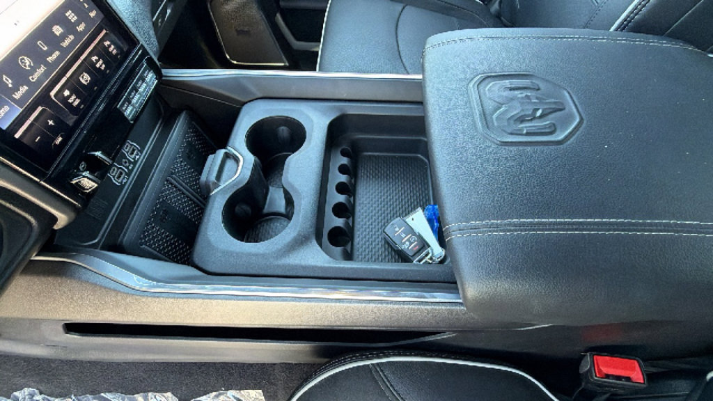 Used 2025 RAM 2500 Laramie AWD/4WD image 13