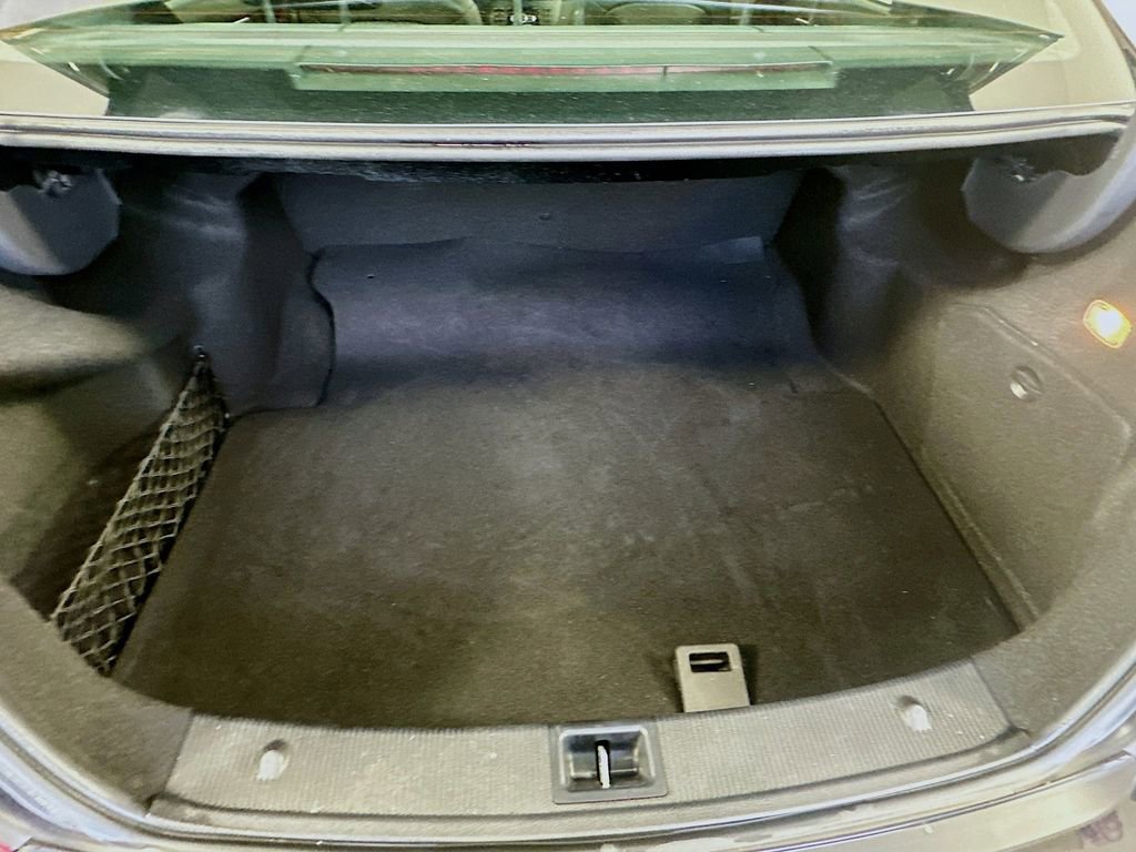 Used 2012 Mercedes-Benz C 250 Sedan image 26