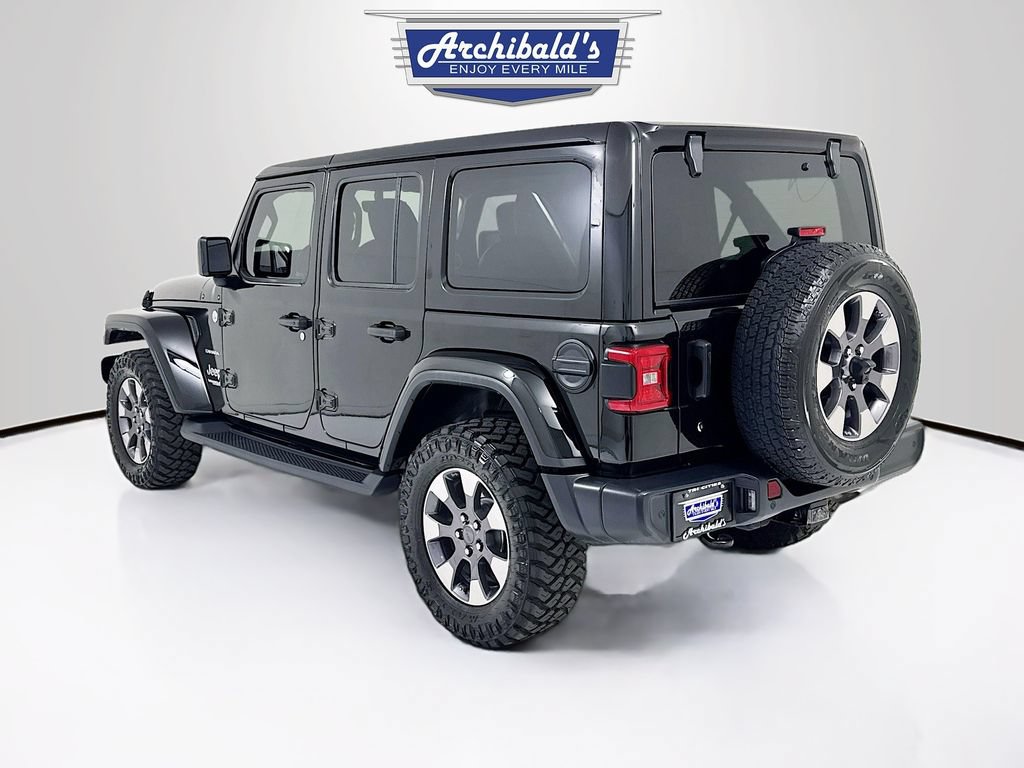 Used 2018 Jeep Wrangler Unlimited Sahara AWD/4WD image 6