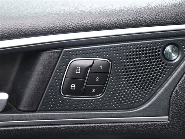 Used 2024 Ford Edge Titanium image 21