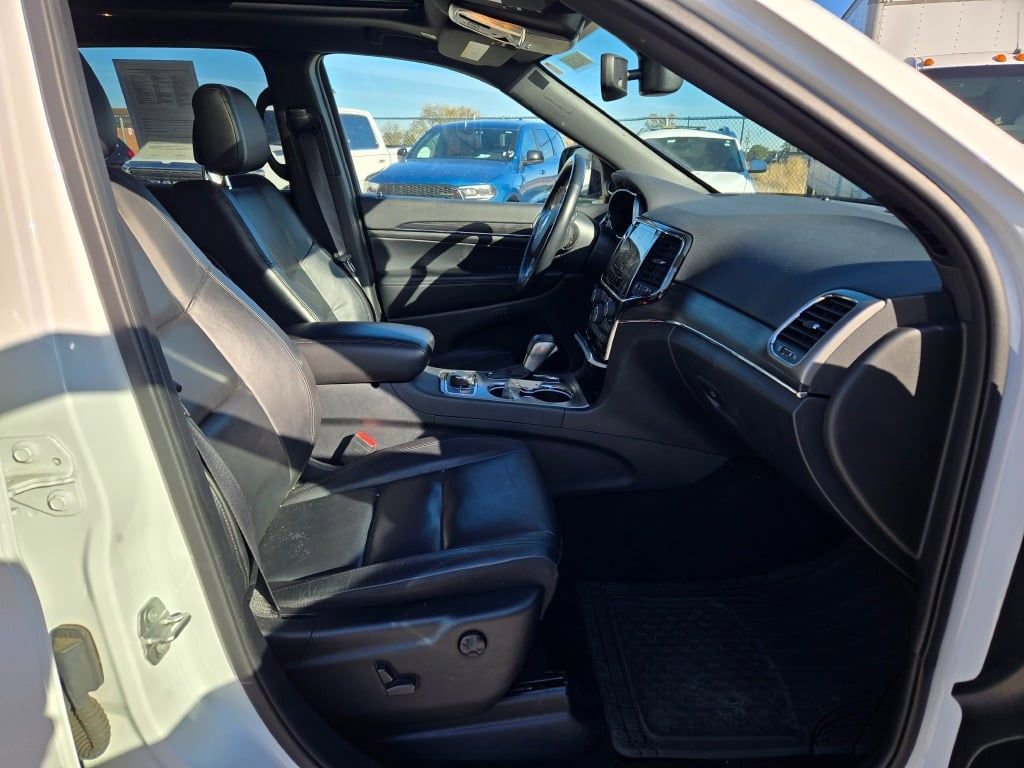 Certified 2022 Jeep Grand Cherokee Limited w/ Trailer Tow Group IV image 5