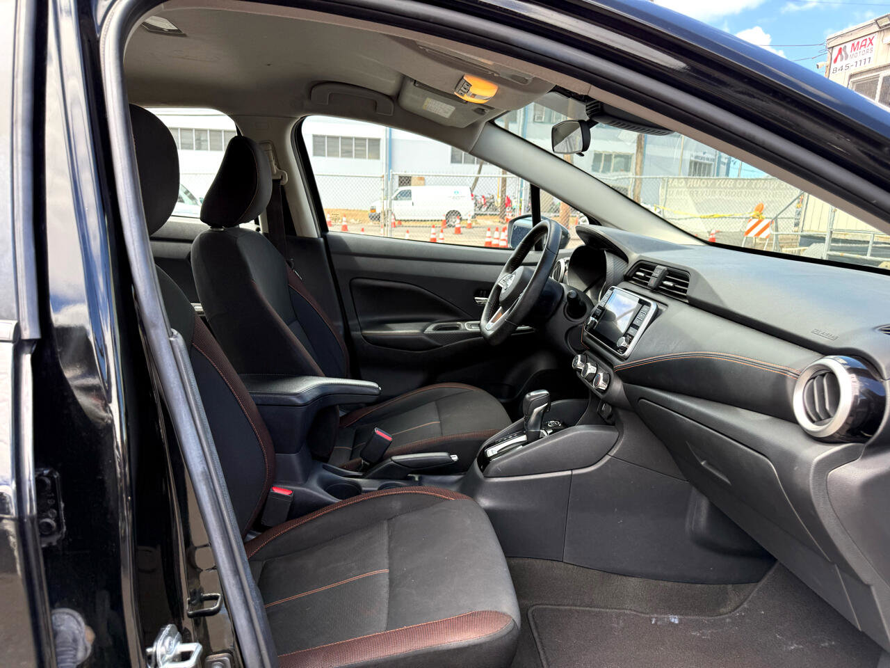 Used 2021 Nissan Versa SR image 13