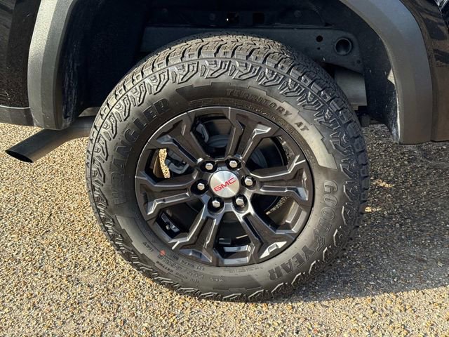 Used 2024 GMC Canyon Elevation w/ Convenience Package image 5