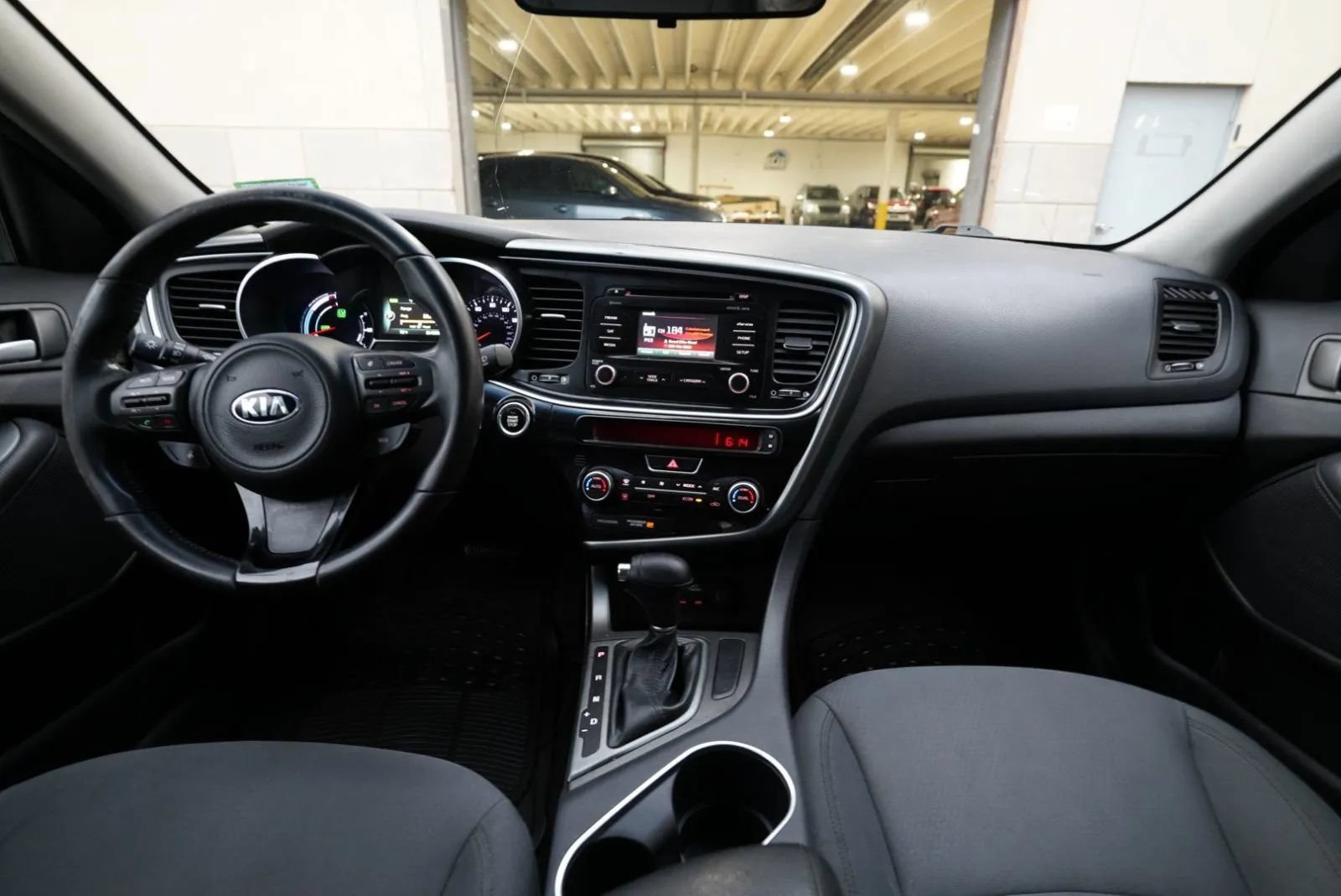 Used 2015 Kia Optima LX w/ Hybrid Convenience Package FWD image 36