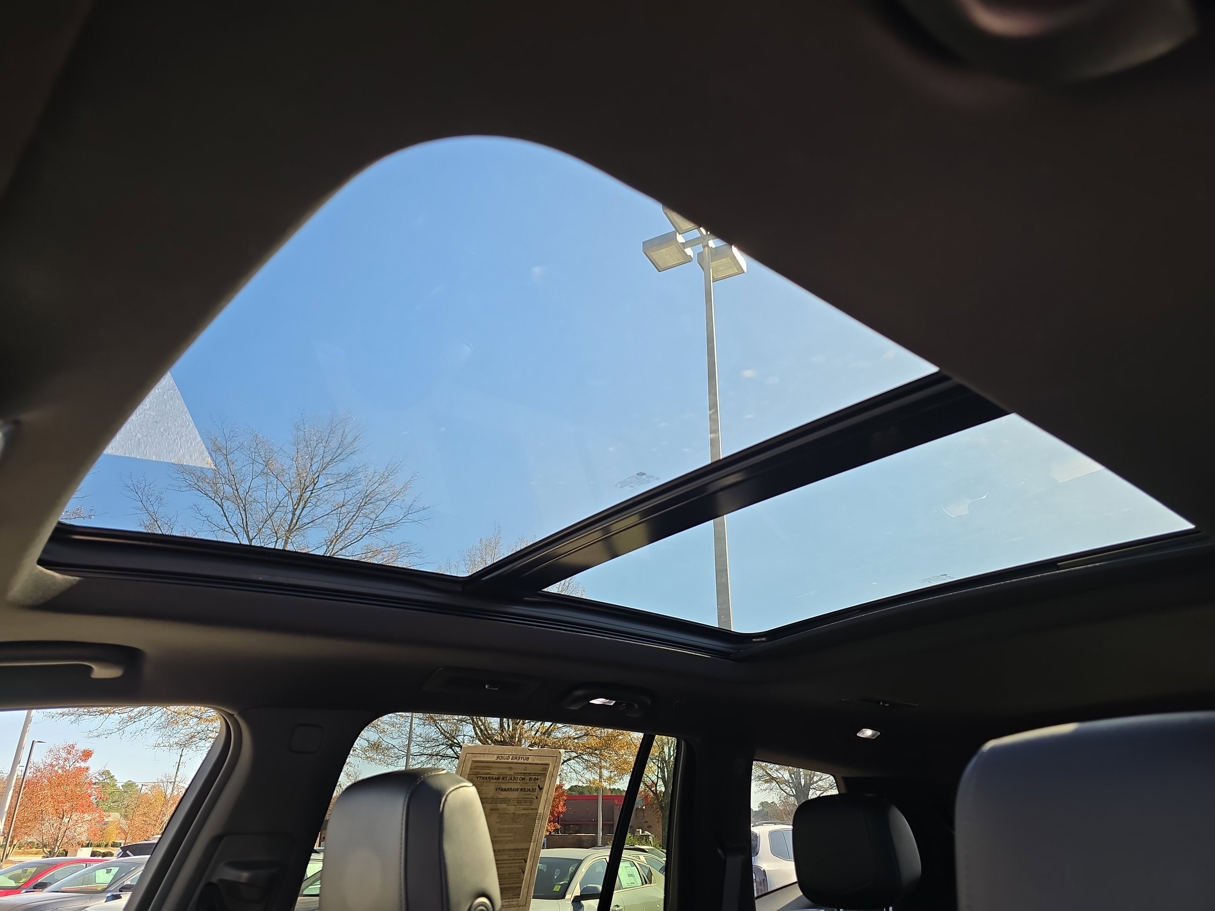 Used 2023 Cadillac XT6 Premium Luxury image 32