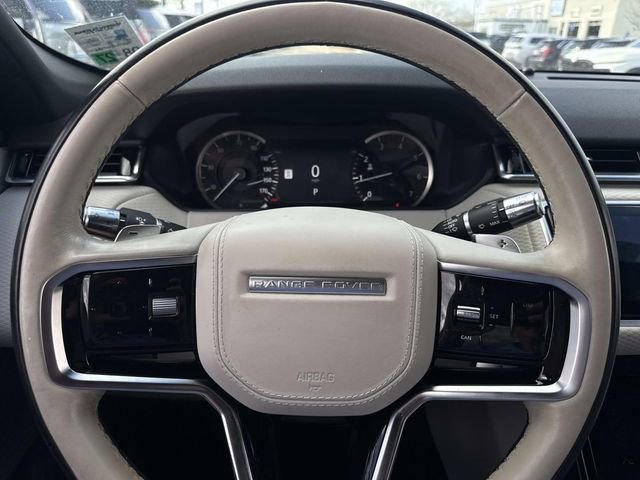 Used 2022 Land Rover Range Rover Velar R-Dynamic S image 26