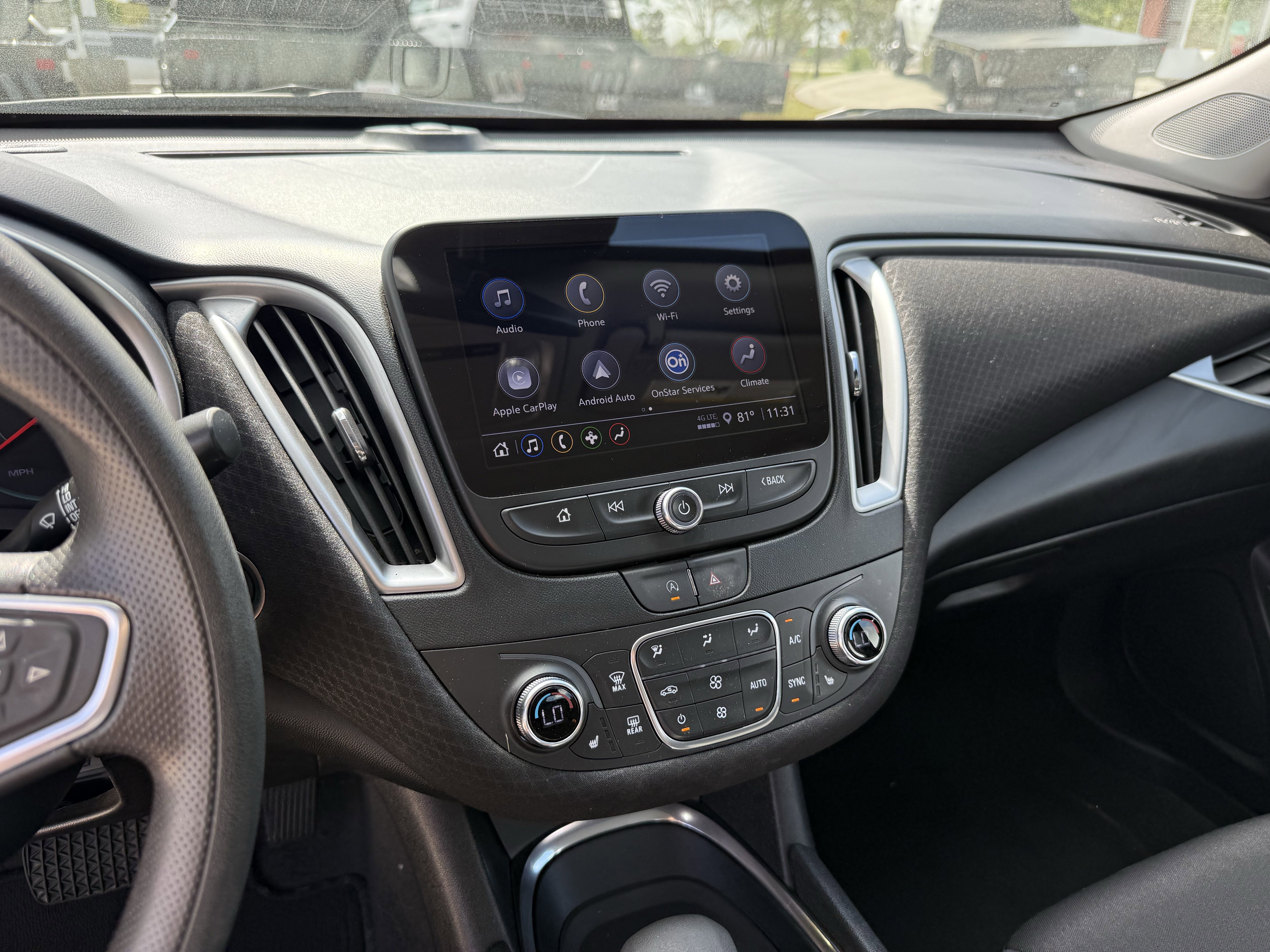 Used 2024 Chevrolet Malibu LT image 21