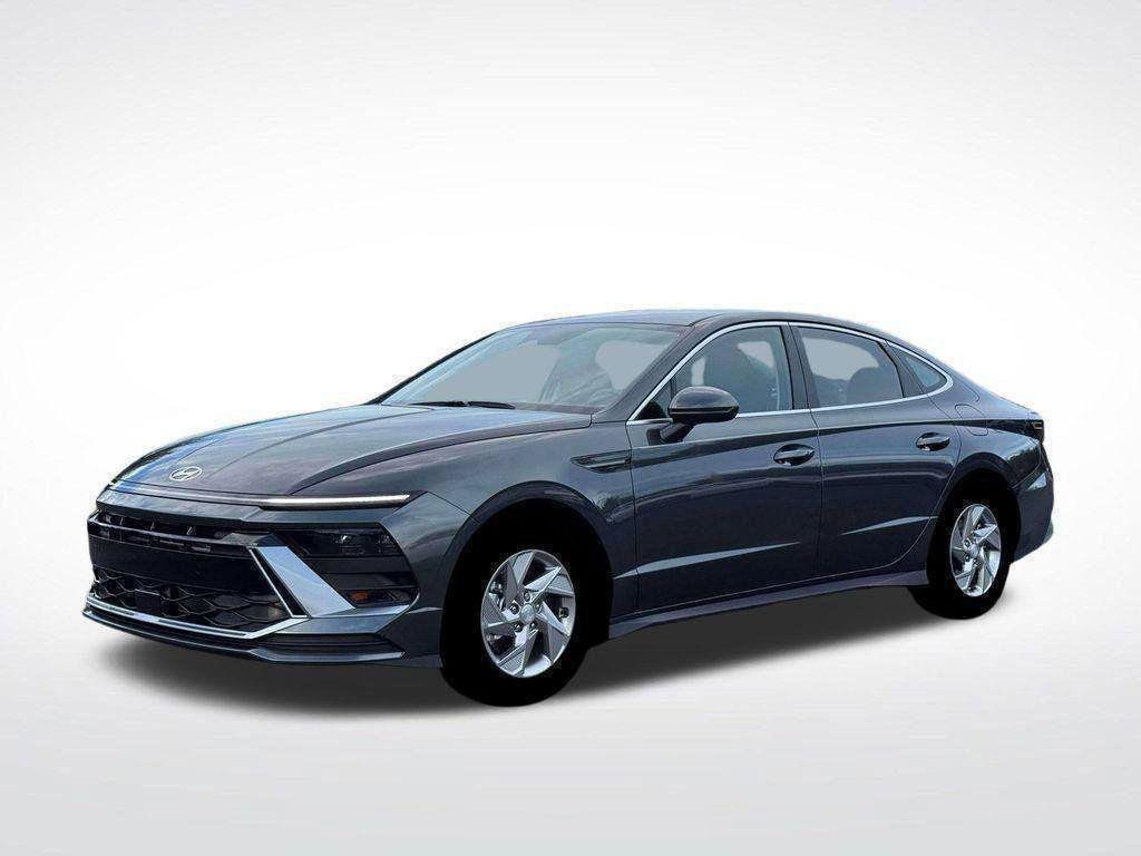 New 2026 Hyundai Sonata SE FWD image 2
