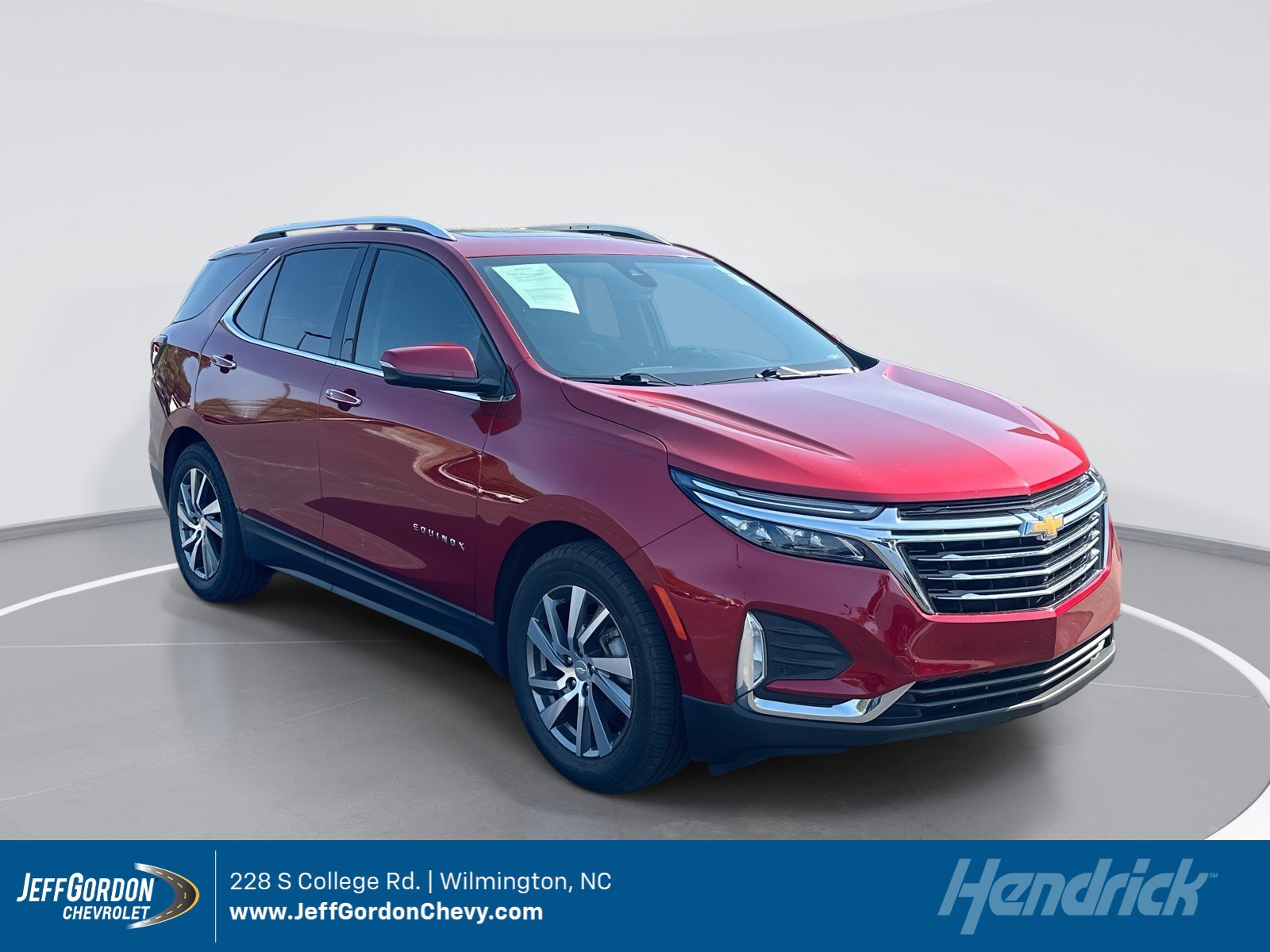Used 2022 Chevrolet Equinox Premier FWD image 1
