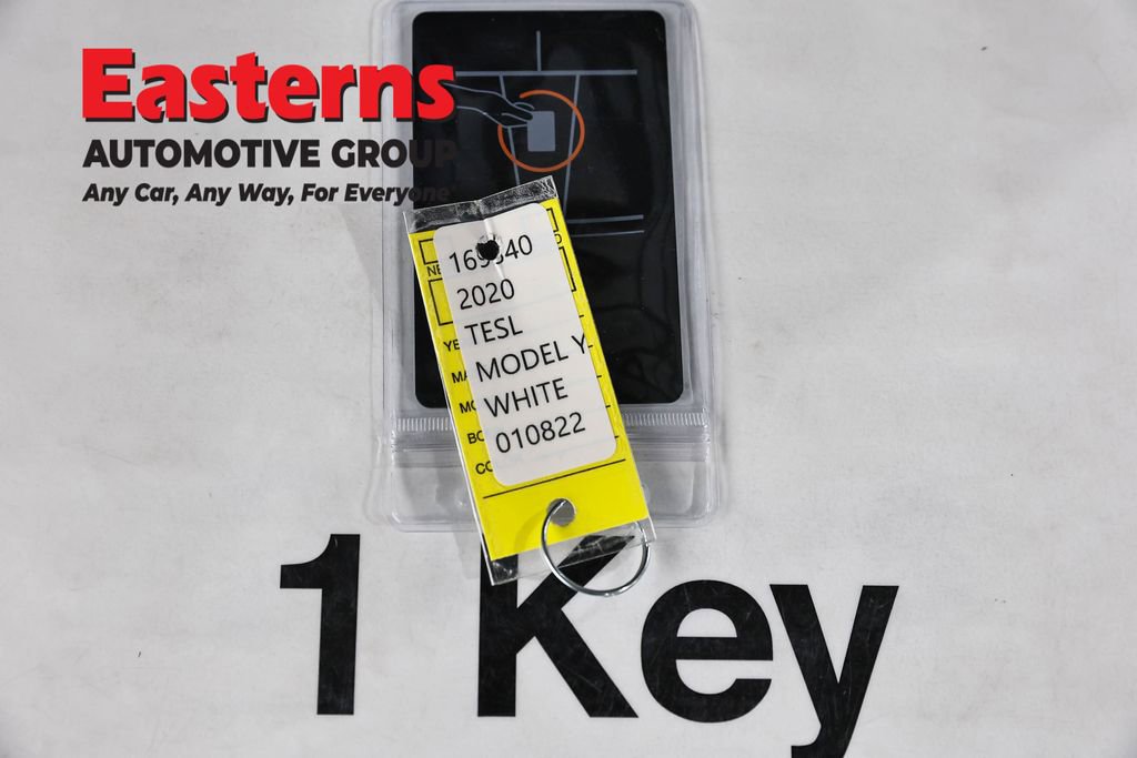 Used 2020 Tesla Model Y Long Range image 19