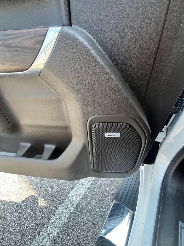 Used 2019 GMC Sierra 1500 SLT w/ SLT Premium Plus Package AWD/4WD image 4