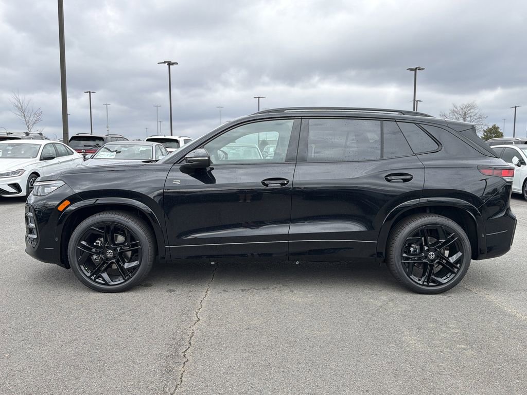 New 2026 Volkswagen Tiguan SE R-Line image 2