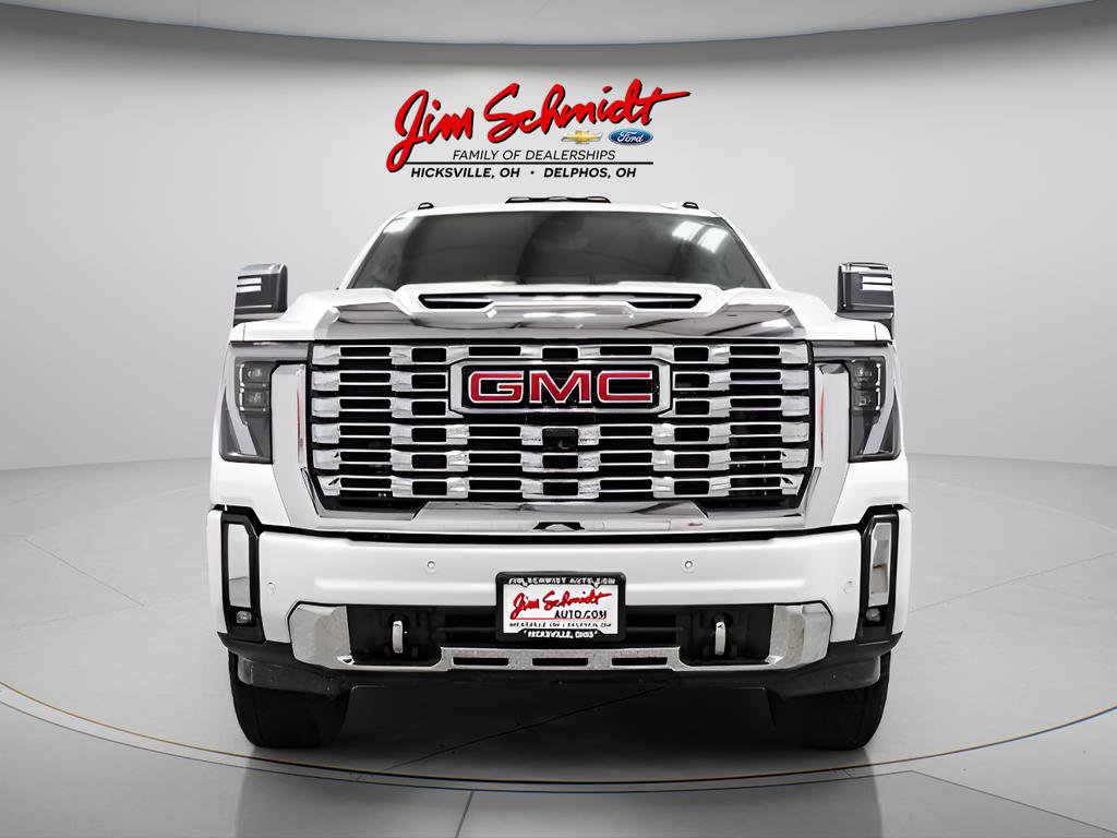 Used 2025 GMC Sierra 2500 Denali w/ Denali Reserve Package AWD/4WD image 2