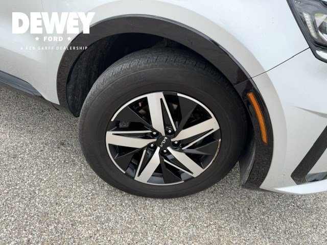 Used 2022 Kia Sorento EX w/ Panoramic Sunroof Package FWD image 45