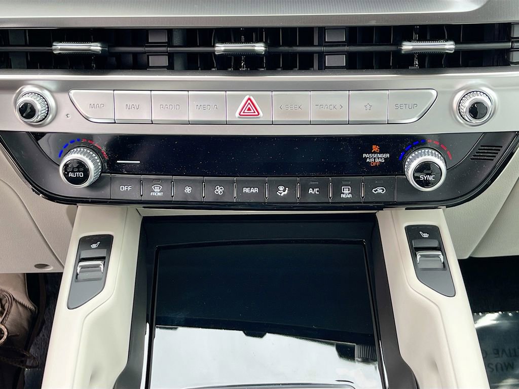 Certified 2025 Kia Telluride S image 26