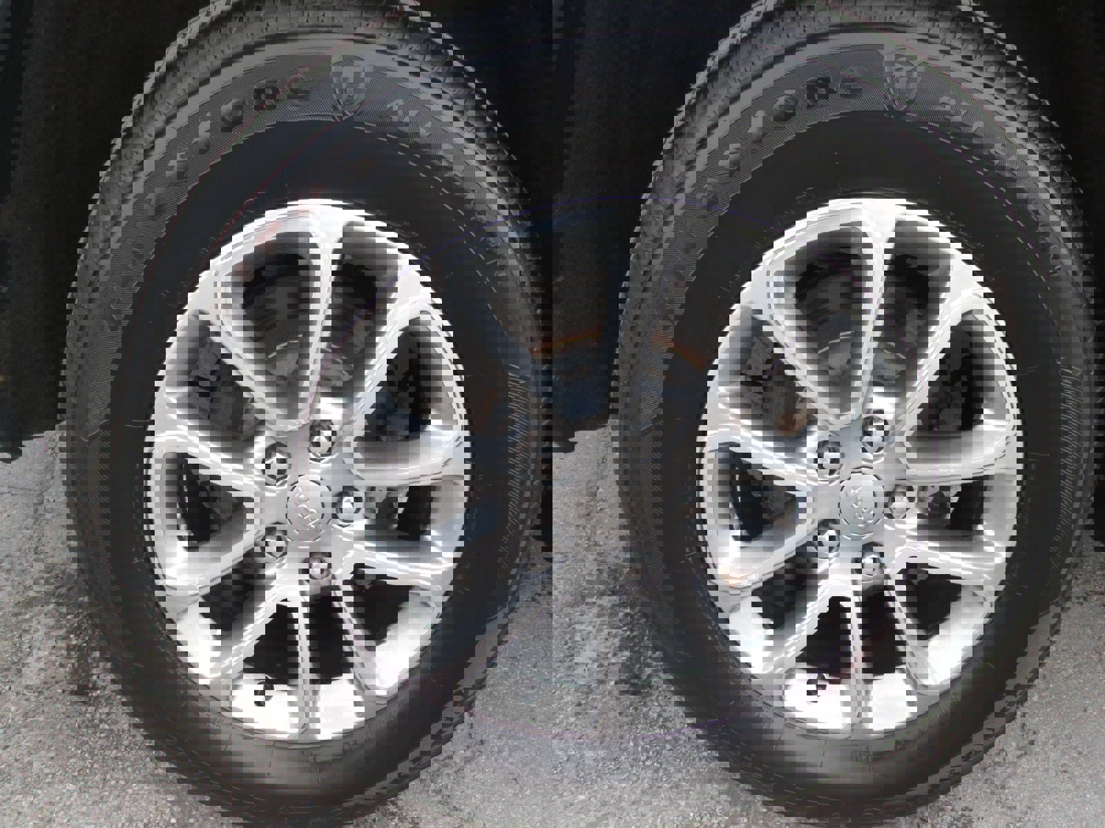 Used 2014 Jeep Grand Cherokee Limited w/ Trailer Tow Group IV image 32