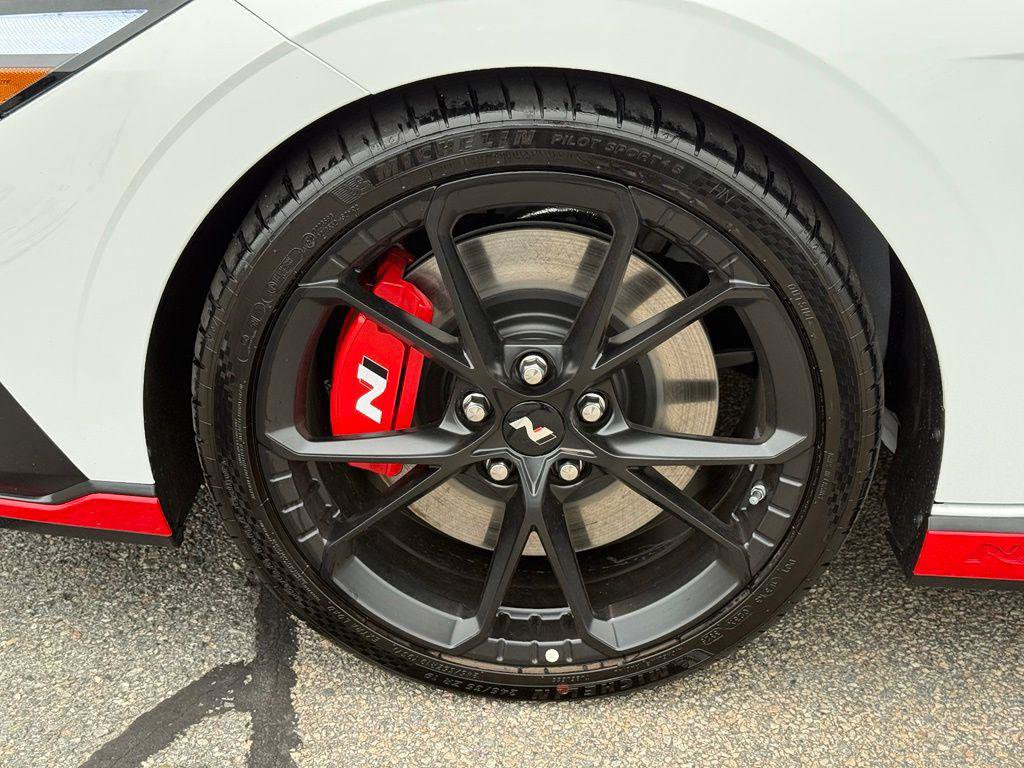 New 2026 Hyundai Elantra N FWD image 9