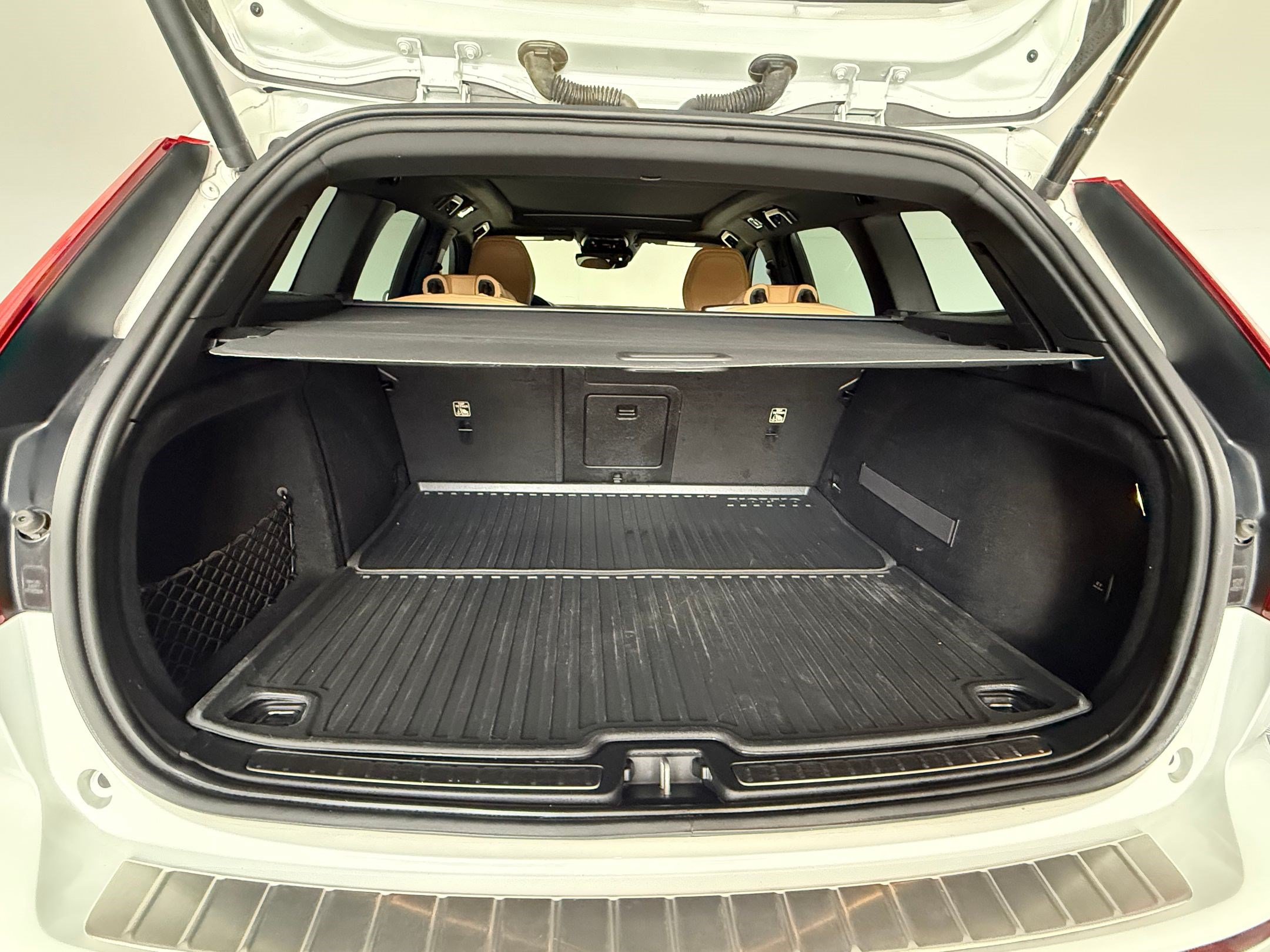 Used 2020 Volvo V60 T5 Momentum FWD image 26