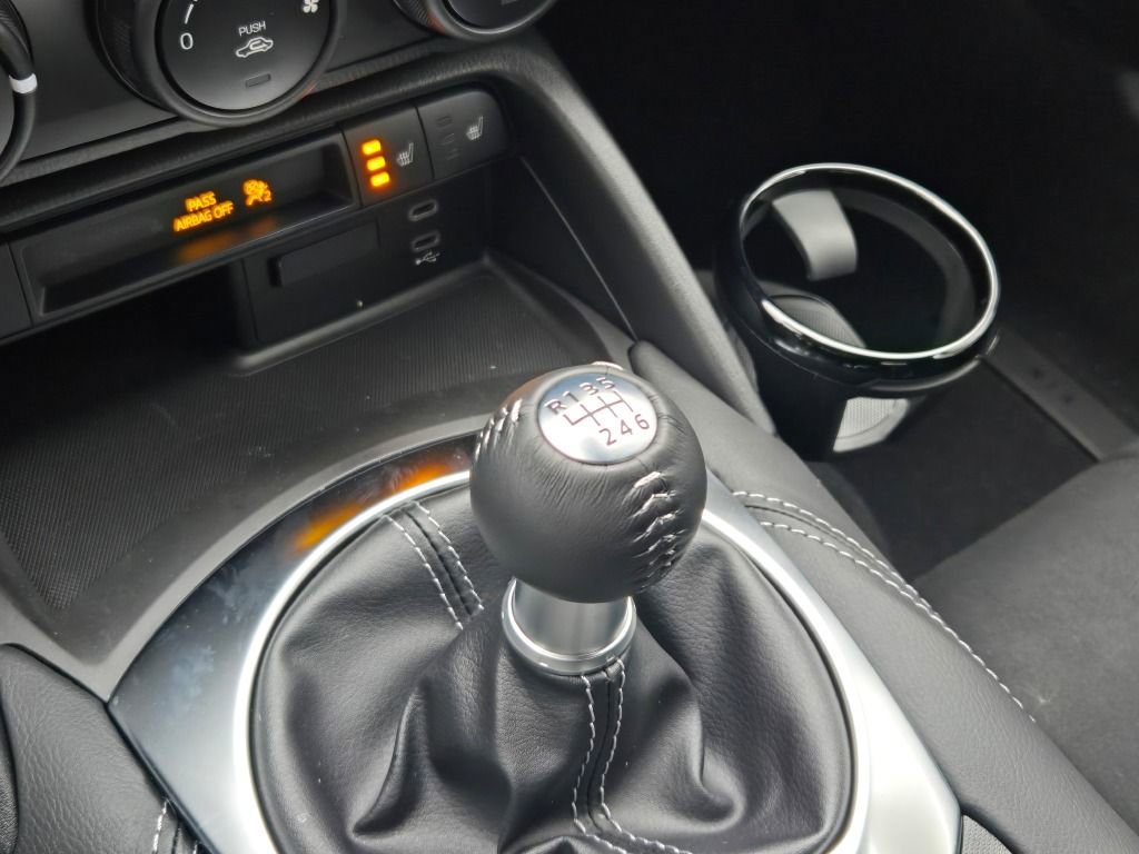 New 2025 MAZDA MX-5 Miata Club w/ Weather Package image 17