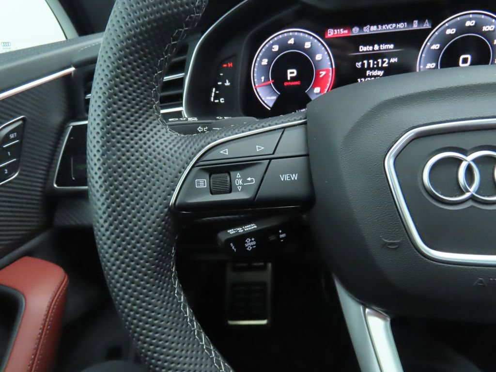 Used 2025 Audi SQ7 Prestige image 11