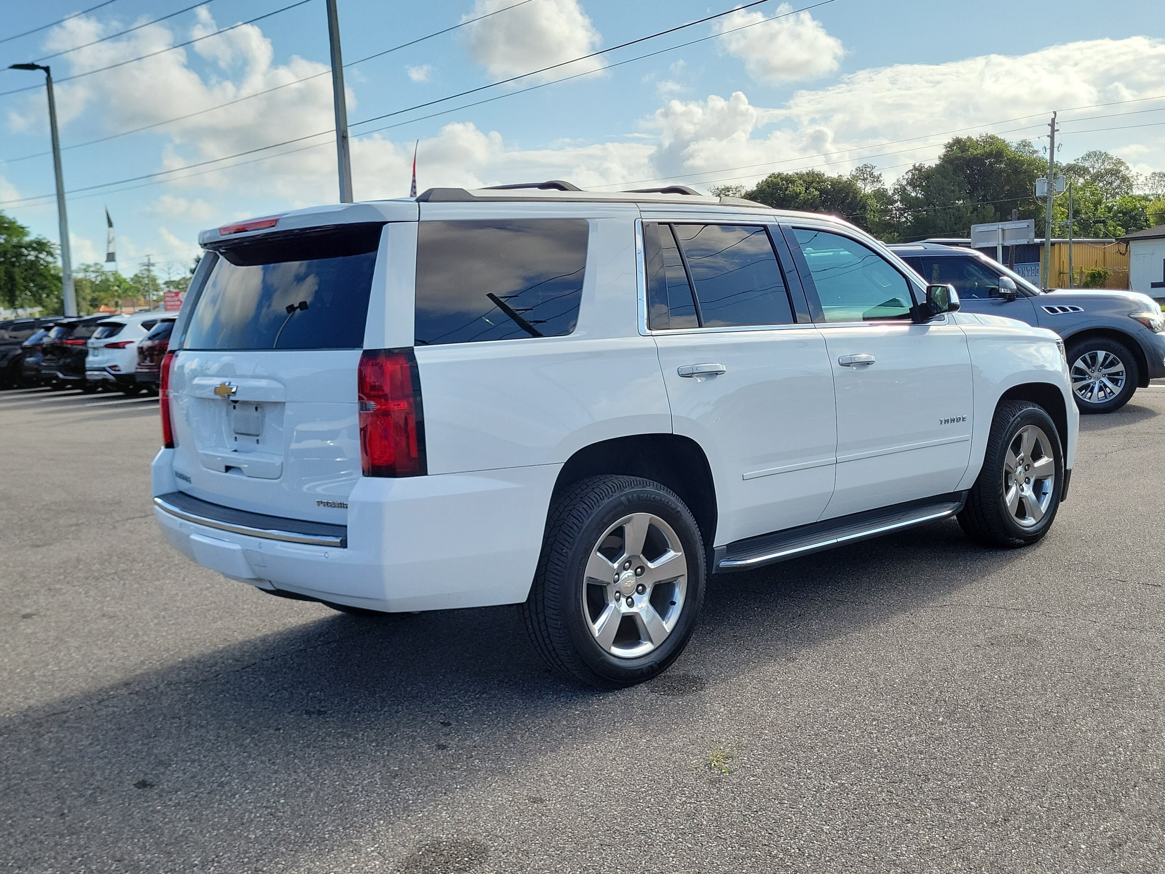 Used 2019 Chevrolet Tahoe Premier RWD image 6