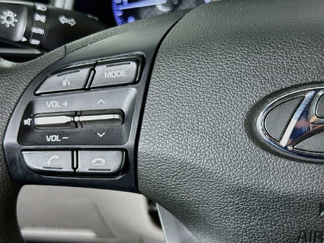 Used 2020 Hyundai Elantra SEL w/ Cargo Package (C1) FWD image 11