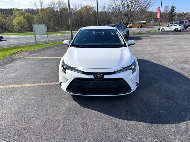 Used 2023 Toyota Corolla LE image 7