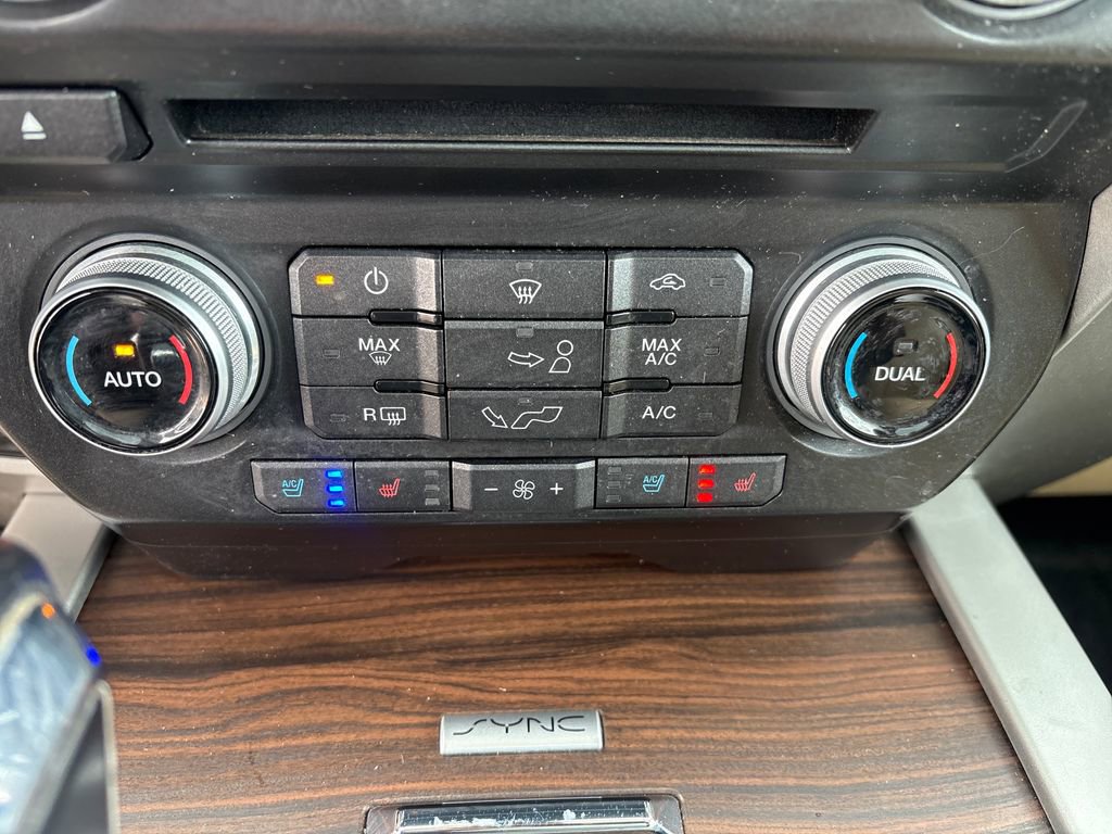 Used 2015 Ford F150 Lariat w/ Equipment Group 502A Luxury image 25