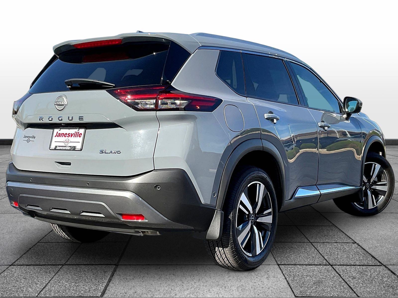 Certified 2023 Nissan Rogue SL w/ SL Premium Package AWD/4WD image 7