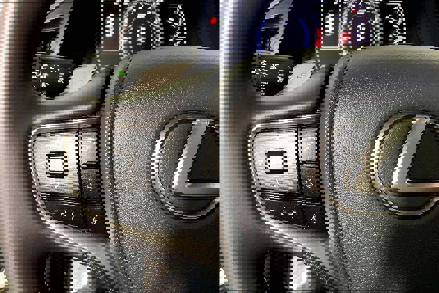 Certified 2023 Lexus ES 350 w/ Premium Package image 24