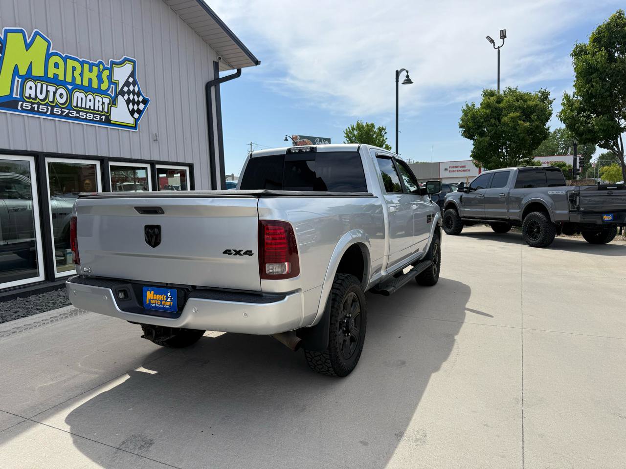 Used 2016 RAM 2500 Laramie w/ Sport Appearance Group AWD/4WD image 6