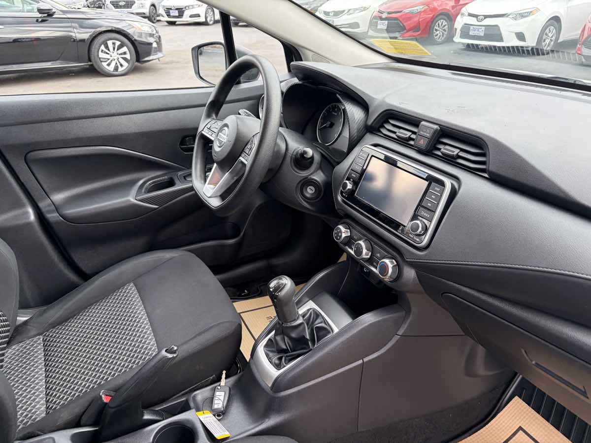 Used 2022 Nissan Versa S image 22