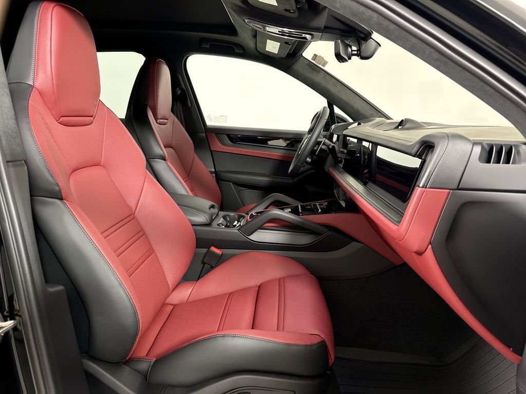 New 2026 Porsche Cayenne GTS image 24