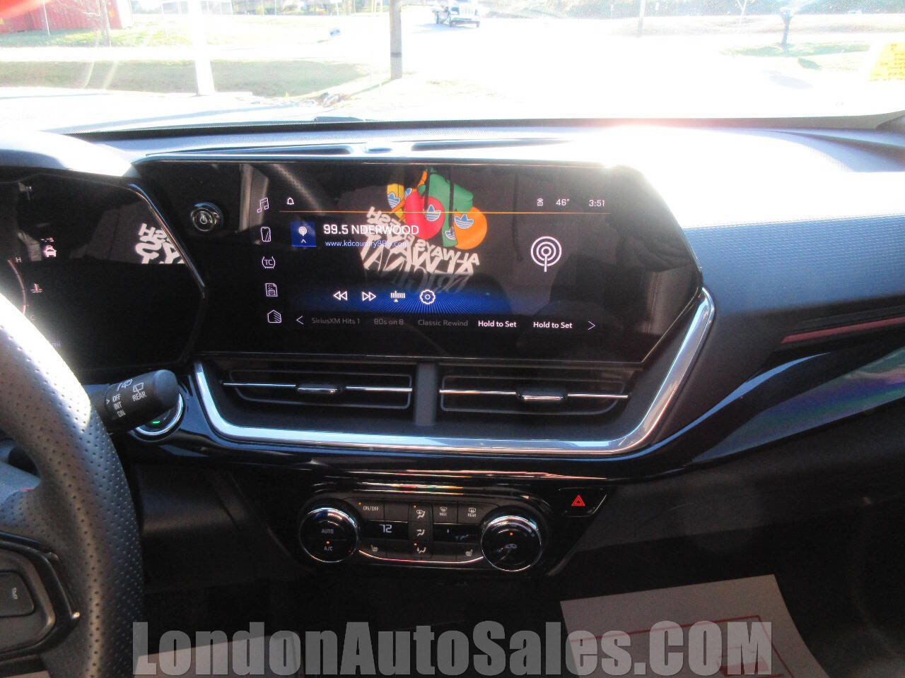 Used 2024 Chevrolet Trax RS w/ Driver Confidence Package image 11