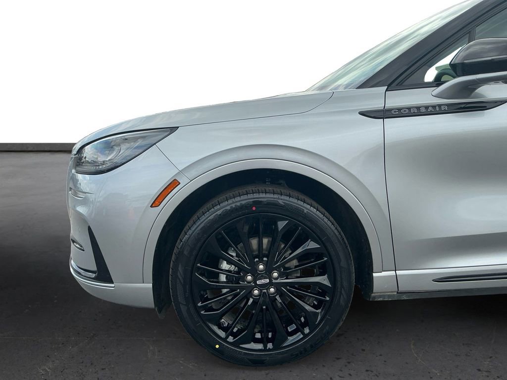 Certified 2024 Lincoln Corsair FWD w/ Equipment Group 101A image 13