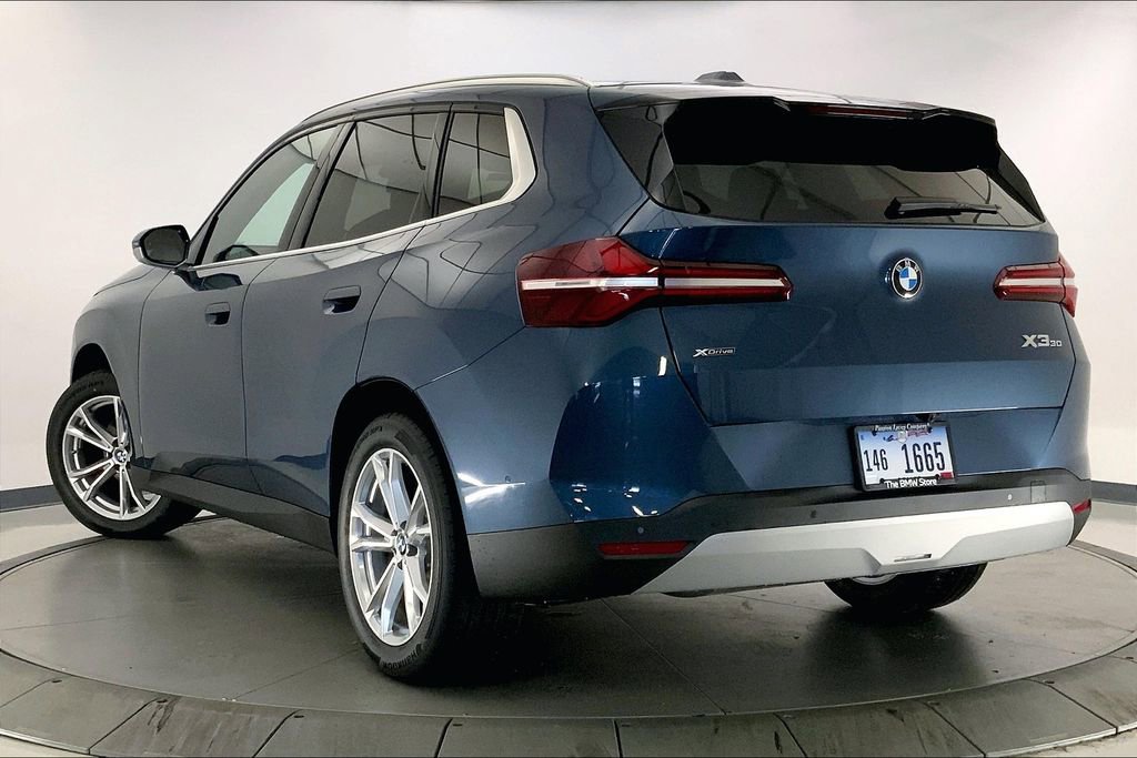 New 2025 BMW X3 xDrive30i w/ Convenience Package image 2