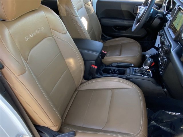 Used 2023 Jeep Wrangler Unlimited Sahara image 19