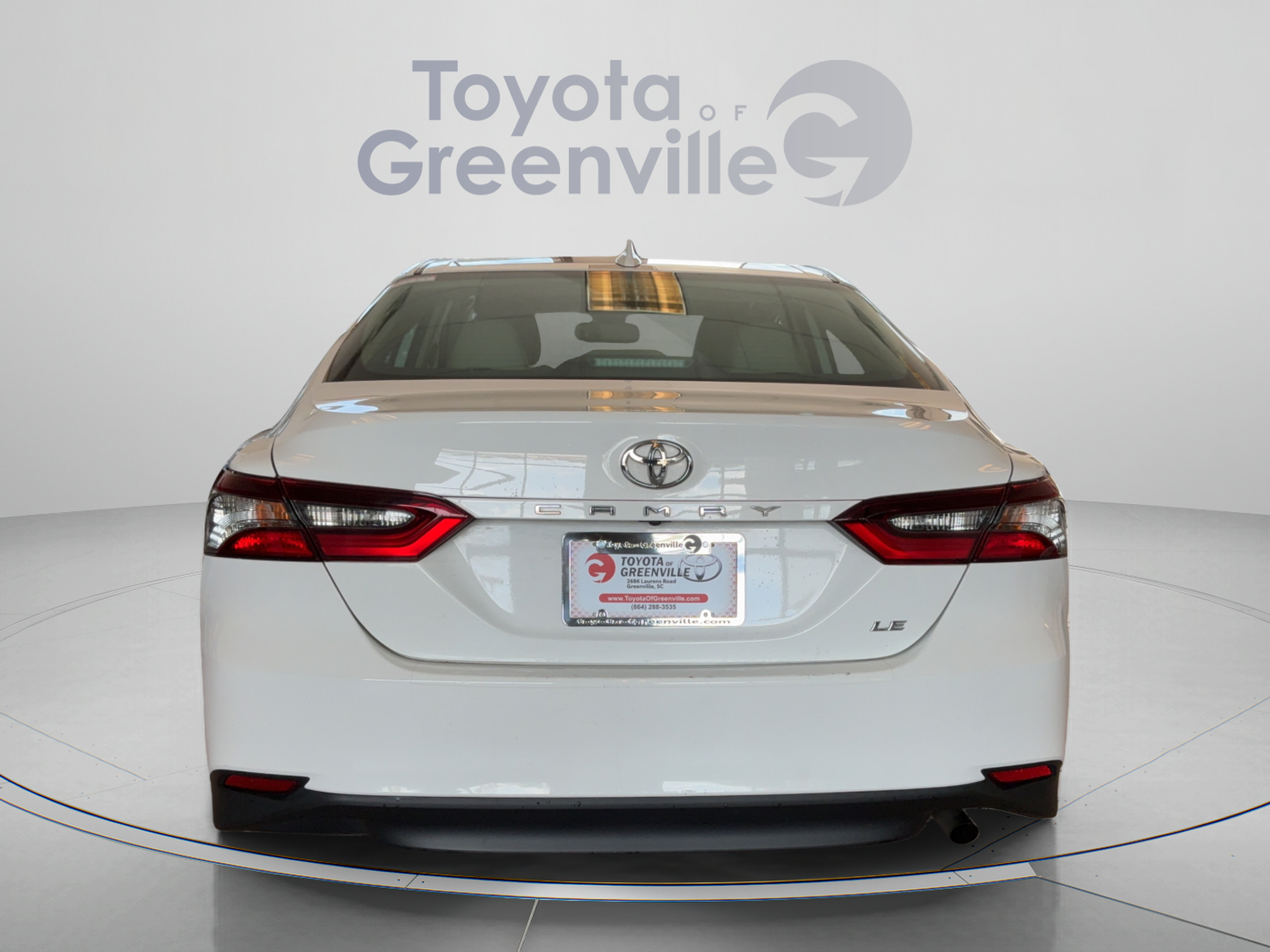 Used 2024 Toyota Camry LE w/ Convenience Package FWD image 5