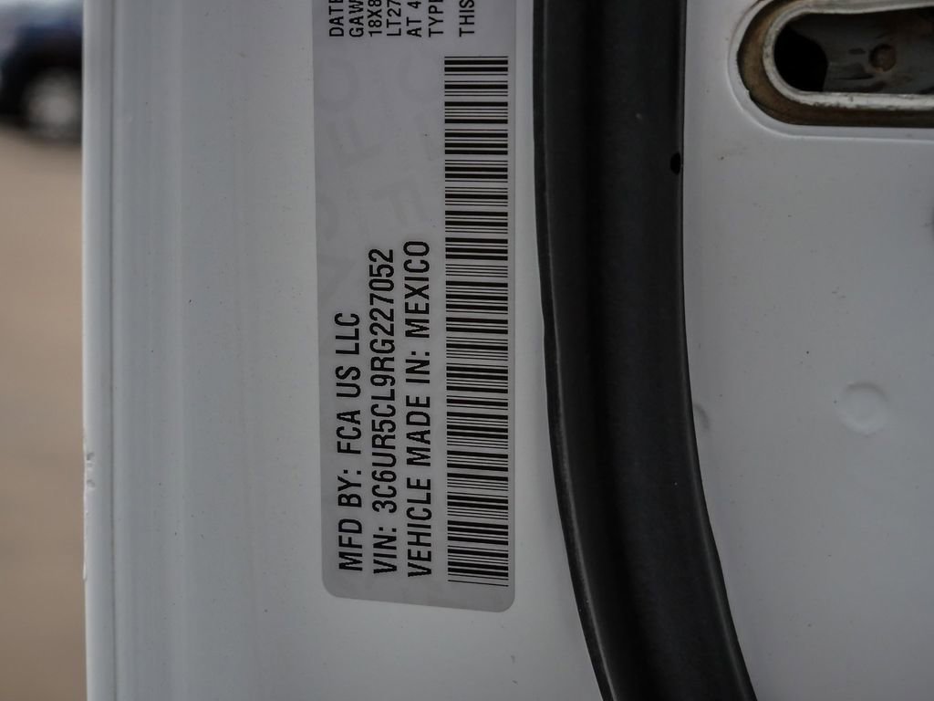 Used 2024 RAM 2500 Tradesman w/ Chrome Appearance Group image 33