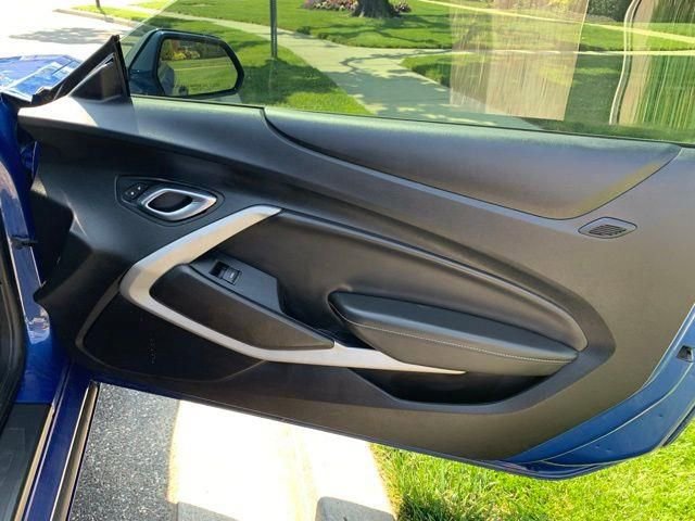 Used 2021 Chevrolet Camaro SS image 13